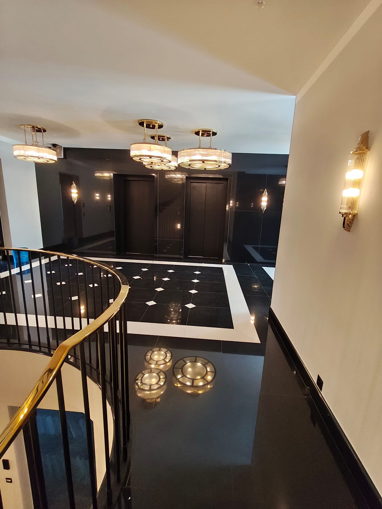 Grand Interior